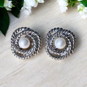 Vintage Twisted Knot Circular Silver tone Pearl Pierced Earrings.